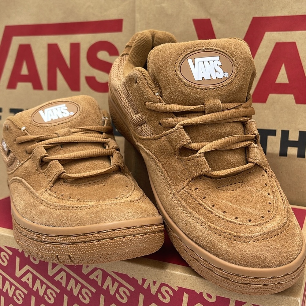 Vans Men’s Speed Ls Chipmunk Mono
VN000CTNGWT Sneakers - Picture 5 of 16